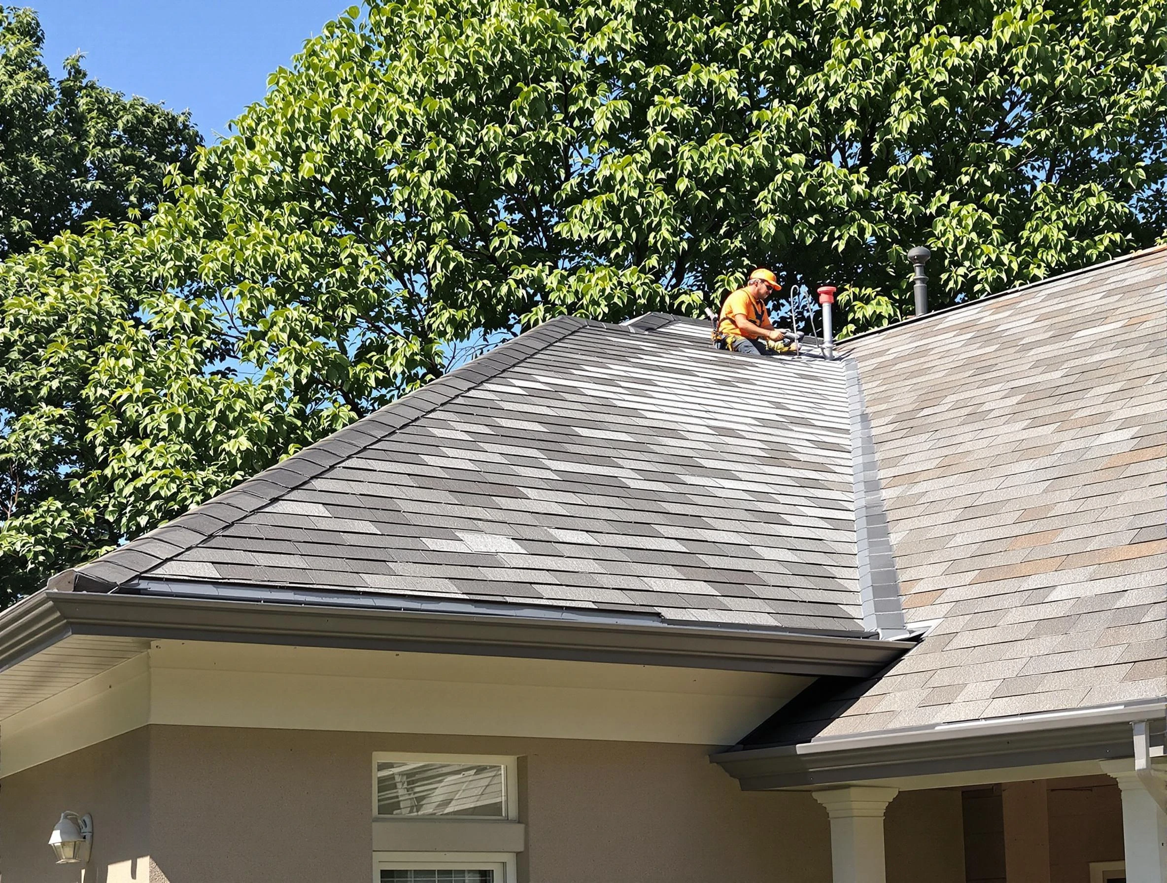 Newly completed shingle roofing by Tallmadge Roofing Company in Tallmadge, OH